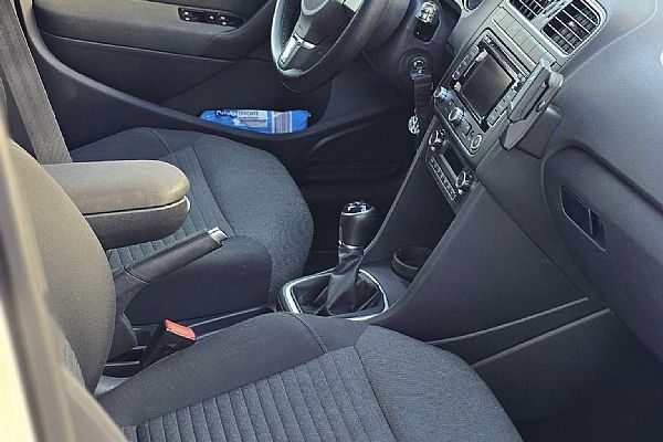  •VW POLO 1.2 TSI 2012 