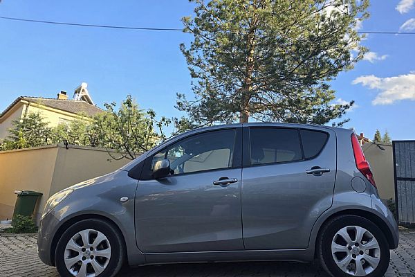 Opel Agila 1.2 Benzin 2010 2