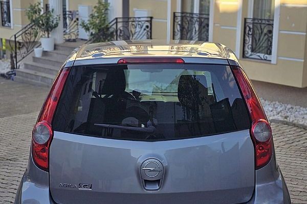Opel Agila 1.2 Benzin 2010 